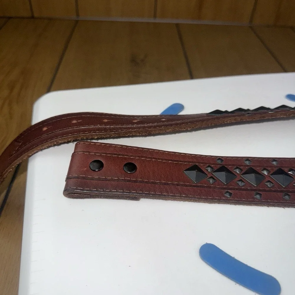 AFFLICTION - LIVE FAST‎  Vintage Square Studded Leather Belt M